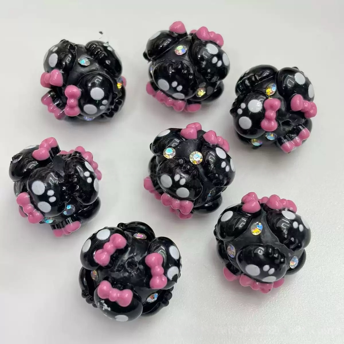 18mm pack of 50 heavy-duty ceramic flower beads for Halloween beaded jewelry, DIY accessories, phone chain beads, pen keychains