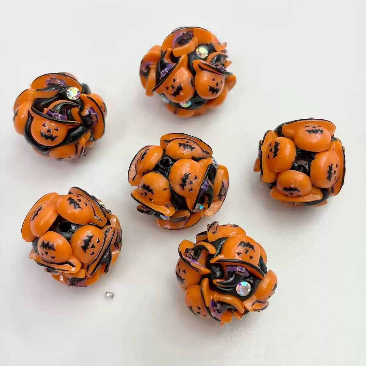 18mm pack of 50 heavy-duty ceramic flower beads for Halloween beaded jewelry, DIY accessories, phone chain beads, pen keychains